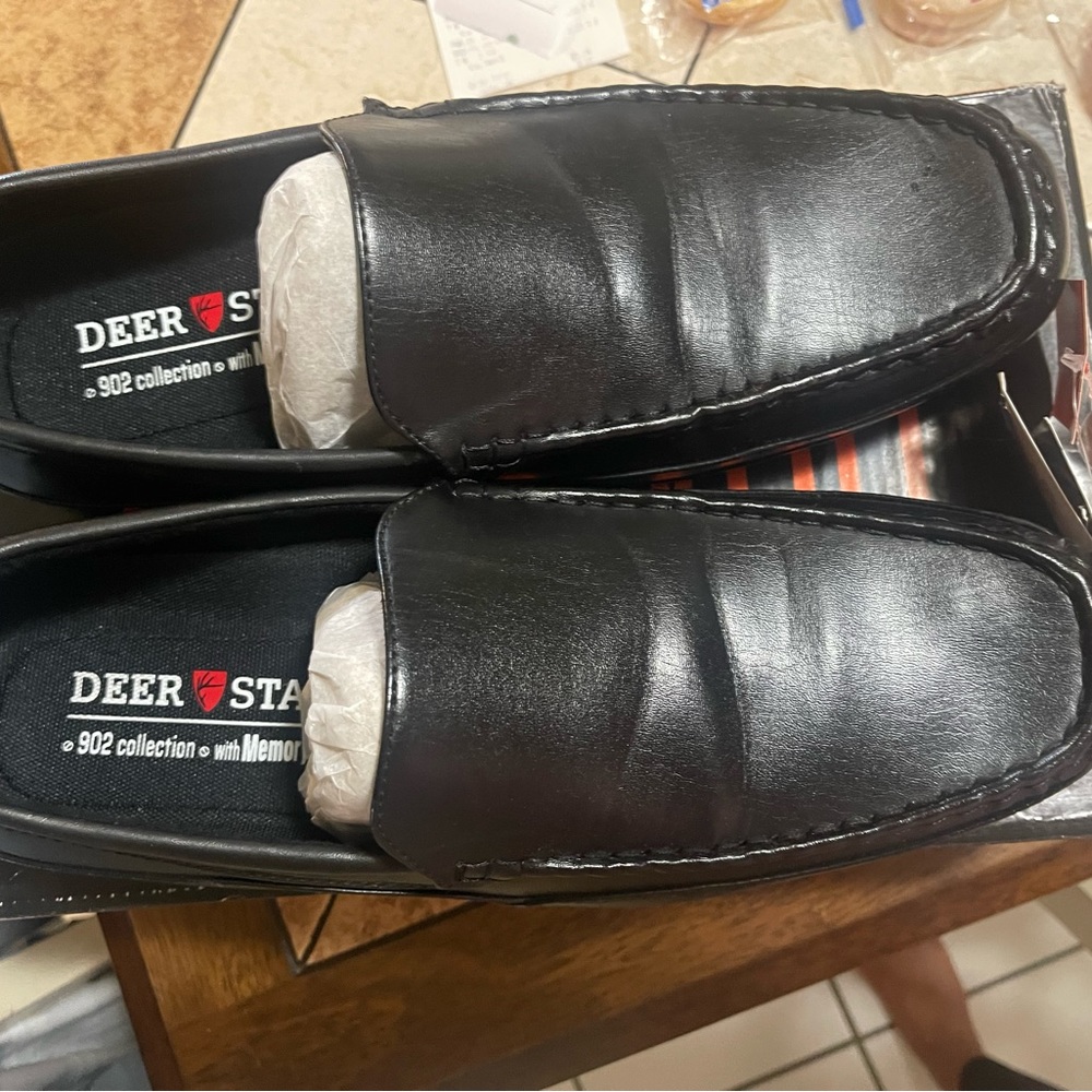 Men’s size 12 wide black slip ons - Picture 4 of 8